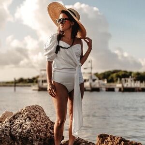 estefania one shoulder top size XS